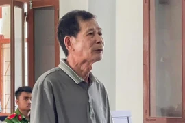 Đâm bạn nhậu thủng ruột, người đàn ông lĩnh 9 năm tù