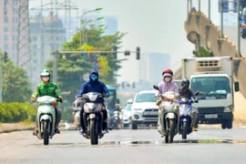 Đông Nam Bộ nắng nóng kéo dài, có nơi trên 36 độ C