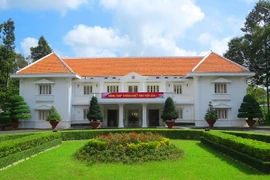 Đồng Tháp: Tạm dừng xây mới trụ sở huyện, xã