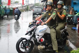 Ban bảo vệ dân phố đặc biệt ở TP HCM được trang bị cả... giáp chống đạn