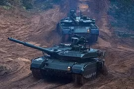 Nga nghiệm thu "siêu xe tăng" T-90M Proryv-3 với kiểu dáng mới lạ