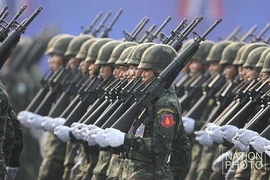 Điểm mặt dàn vũ khí Quân đội Hoàng gia Thái Lan mang ra mừng ngày thành lập