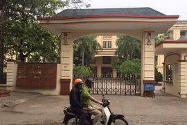 Gian lận thi ở Hòa Bình: Trực tiếp nâng điểm bài thi nhưng không phạm tội?