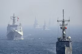 'Soi' dàn tàu chiến Trung Quốc mang ra tập trận ở Thái Bình Dương