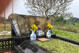 Tận mắt ngôi mộ ứng với sấm truyền của cụ Nguyễn Bỉnh Khiêm? 