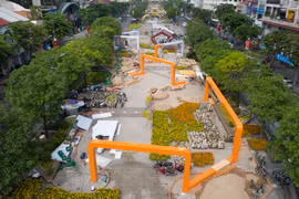 Đường hoa Nguyễn Huệ trước giờ khai mạc