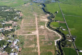 Đặt cọc giữ chỗ nhà ở sai, bát nháo... có thể truy bị cứu hình sự