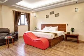 Một nhóm dân chơi phê ma tuý tập thể bị bắt trước đó. 