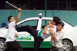 Hà Nội: Cướp taxi táo tợn trong đêm 