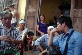 Tang thương gia đình 3 nạn nhân bị “xế điên” tông chết