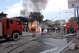 Lãnh đạo PCCC nói về cuộc cứu cháy cây xăng gần BV 108
