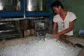 Đá viên: Của rẻ là của ôi