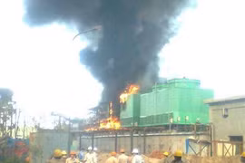 Cháy lớn tại khu sản xuất gang thép Hòa Phát