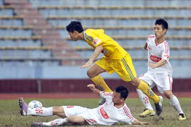 Huy động cán bộ xem bóng đá: “Sơ suất khâu biên tập…”
