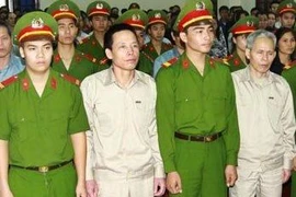Tòa sơ thẩm tuyên án Đoàn Văn Vươn 5 năm tù