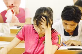 Xót ruột những sĩ tử “sụt phong độ” ngay trong phòng thi