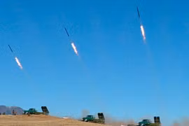 Triều Tiên bắn tiếp quả tên lửa thứ 4 về phía Nhật 