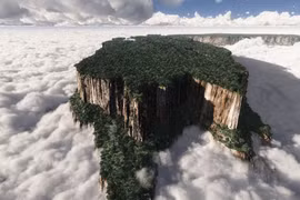 Vẻ mê hoặc của núi vờn mây ở Venezuela