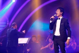 VN's got talent: Huy Tuấn khuyên Hữu Kiên bỏ nghề...vào showbiz