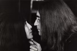 Ảnh độc: Huyền thoại John Lennon bên vợ yêu 