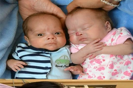 Kỳ tích sinh 3 lạ thường của một bà mẹ