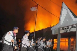 Bạo loạn nhà tù ở Indonesia, 200 tù nhân vượt ngục