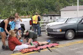 Mỹ: Đâm xe điên cuồng, hơn 60 người bị thương