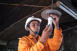 Dùng điện tiết kiệm được thưởng 1 triệu đồng