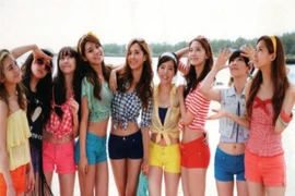 “Cơn bão” Croptop đổ bộ vào giới trẻ