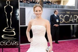 20 chiếc váy thảm đỏ quyến rũ nhất của Dior 