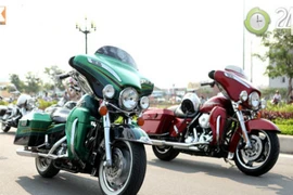 “Vua đường trường” Harley Road King “đại náo” Việt Nam