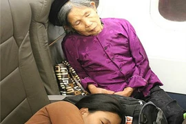 Jetstar bị “tố” ngược đãi hành khách tới... đói khát, ngất xỉu 