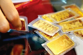 10 tấn vàng ra thị trường, giá nội-ngoại vênh 6,5 triệu