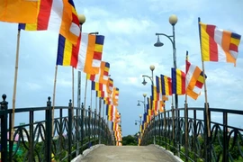 Ý nghĩa và nguồn gốc của lá cờ Phật giáo