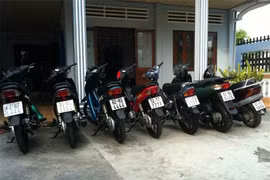 Xe máy biển tứ quý rầm rầm hội ngộ ở Long An