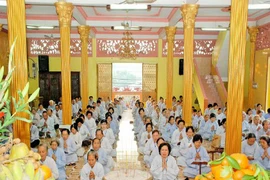 Đi thọ Bát quan trai được gì?