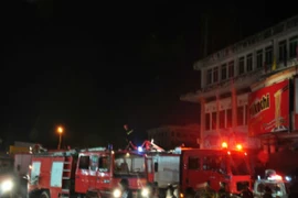 Cháy chợ Phủ Lý, hàng ngàn tiểu thương hốt hoảng 