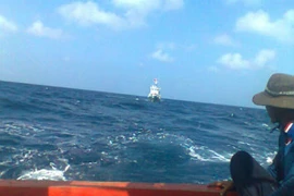 Giây phút ngư dân bị tàu TQ “uy hiếp” ở Hoàng Sa