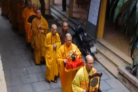 Hà Nội: Lễ bạch An cư trường hạ Quán Sứ 2013