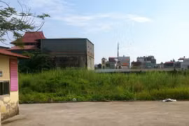 “Khách hàng khó đòi tiền cọc nhà từ ông chủ Vĩnh Hưng“