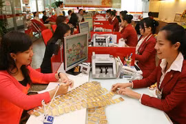 Bán vàng dự trữ quốc gia, rủi ro ai chịu? 