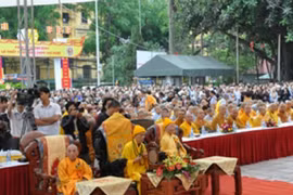 Phật giáo Việt Nam đang thịnh hay suy?