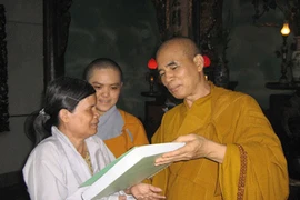 Tâm thư kêu gọi ủng hộ Kinh sách bằng chữ nổi 