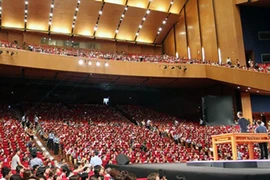 Tổ chức của Nick Vujicic nhận 50.000 đô la Mỹ