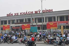 Giảm tải bến xe Mỹ Đình: Phương án… luẩn quẩn?