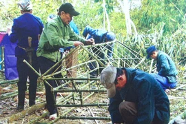 Lạ kỳ dựng “nhà lầu”... táng người chết ở VN