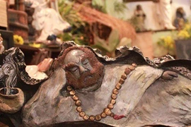 Ngắm tượng Bồ Đề Đạt Ma đặc biệt bằng... đất sét