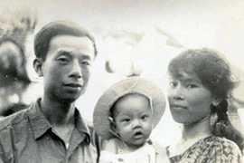 Ảnh hiếm đám cưới “ông trưởng thôn” Văn Hiệp 