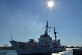 Philippines mua máy bay, tàu chiến đối phó Trung Quốc 