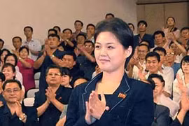  Đệ Nhất phu nhân Triều Tiên bắt đầu tham chính